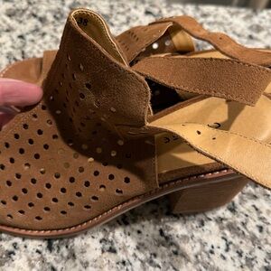 Elegant Brown Suede Women's Mules